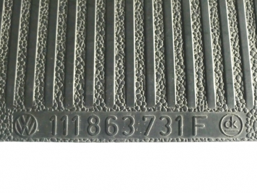 Gummimatte hinten gebraucht (Y) 111 863 731 F Original VW Käfer Gummi Fußmatte